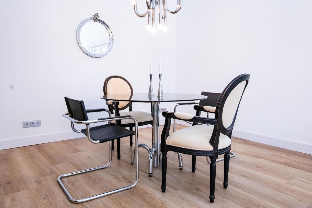 Hn Sevilla Apartamento